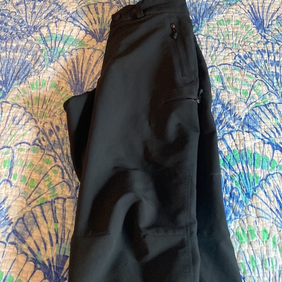 Patagonia, snow pants - Picture 4 of 11